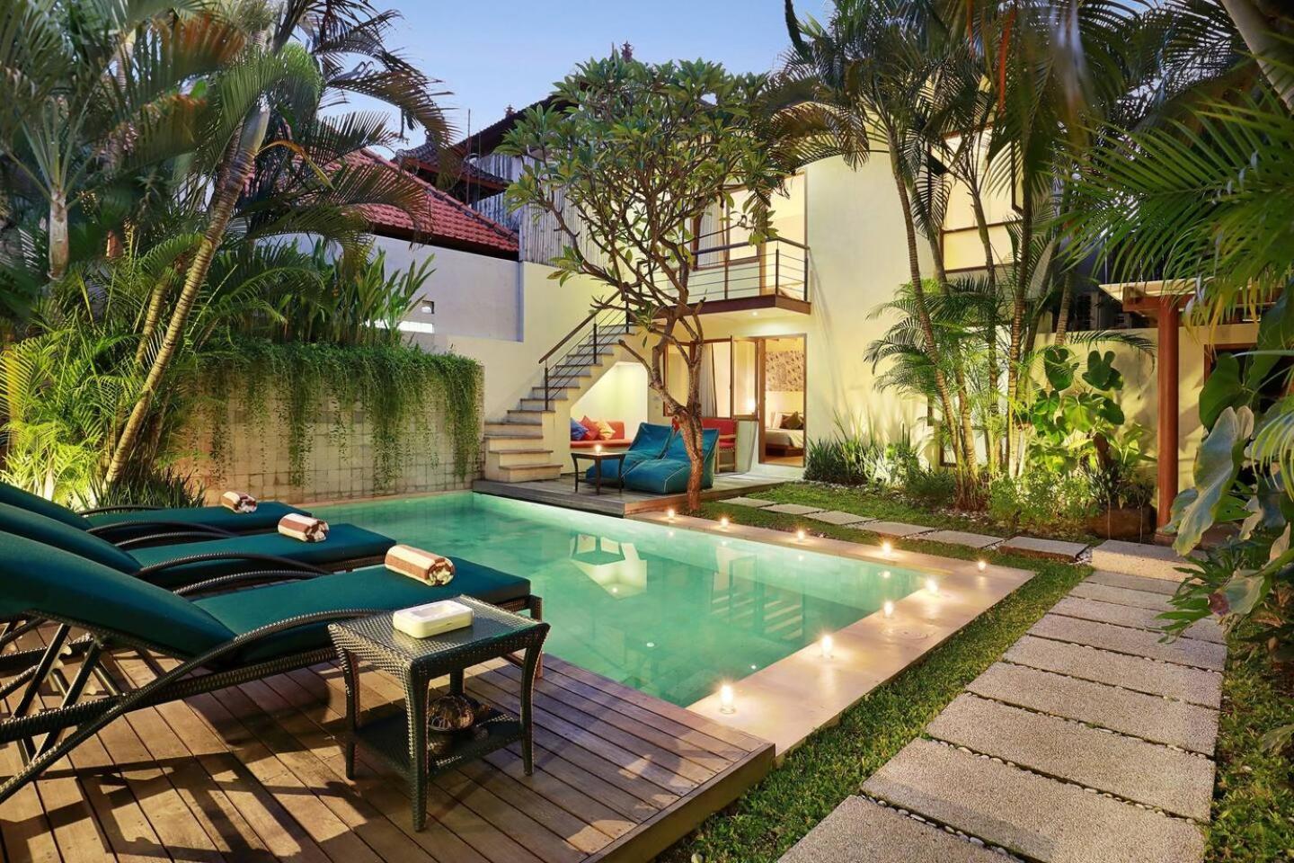 Villa Surin Seminyak Esterno foto