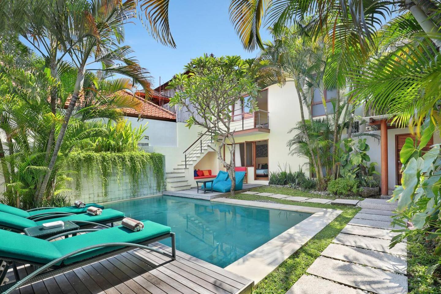 Villa Surin Seminyak Esterno foto