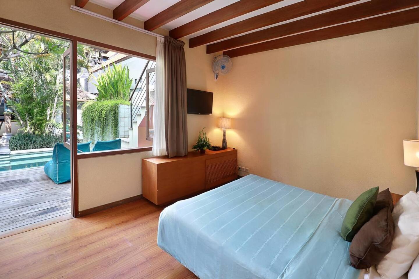 Villa Surin Seminyak Esterno foto